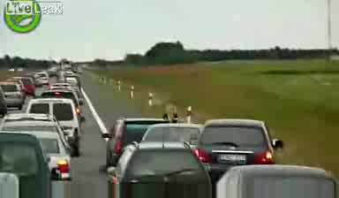 И задръстването не спря тая курва