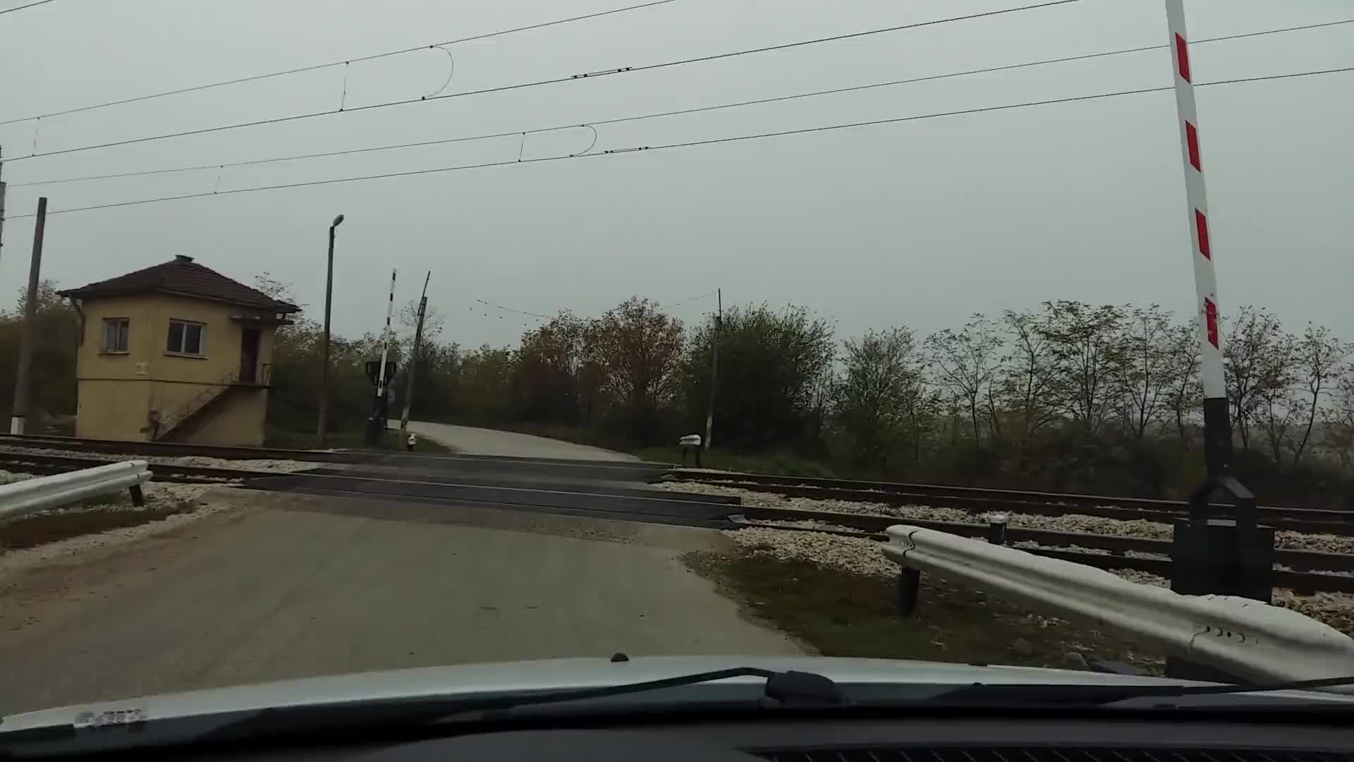 Жп прелез без спуснати бариери