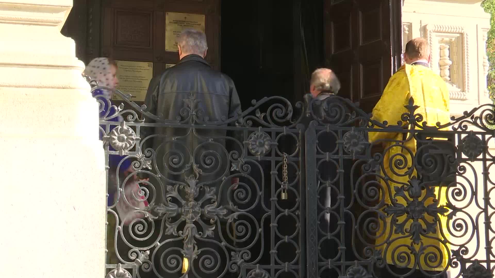 В присъствието на Митрофанова: Руската църква в София отвори врати