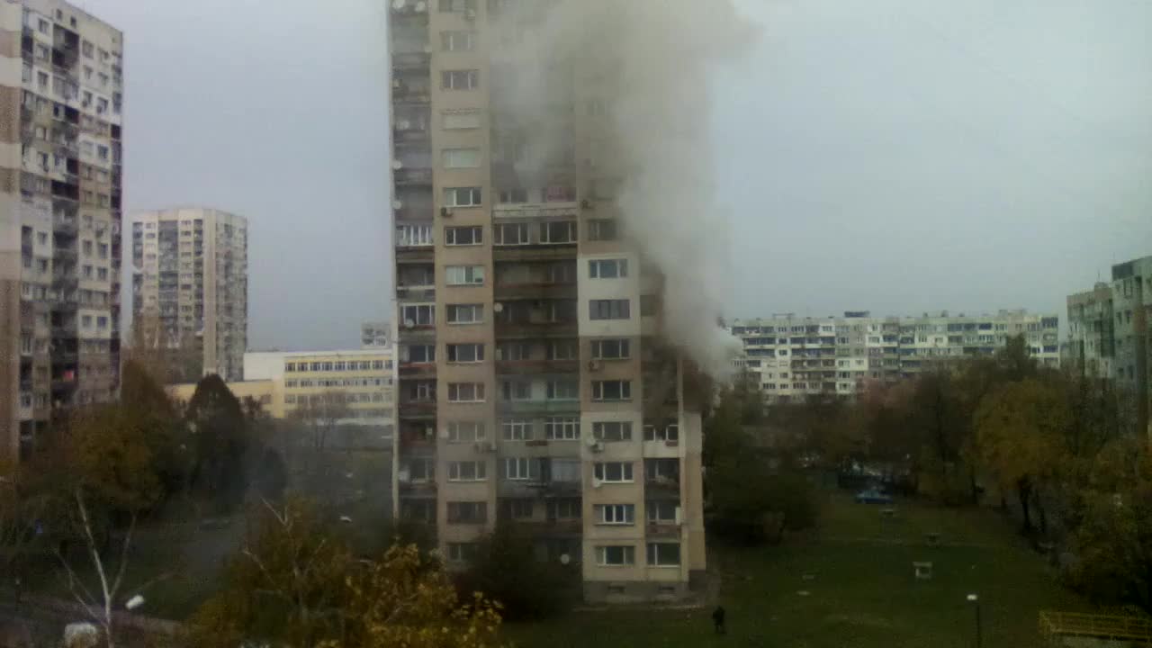 Пожар в кв. "Красна поляна"в София