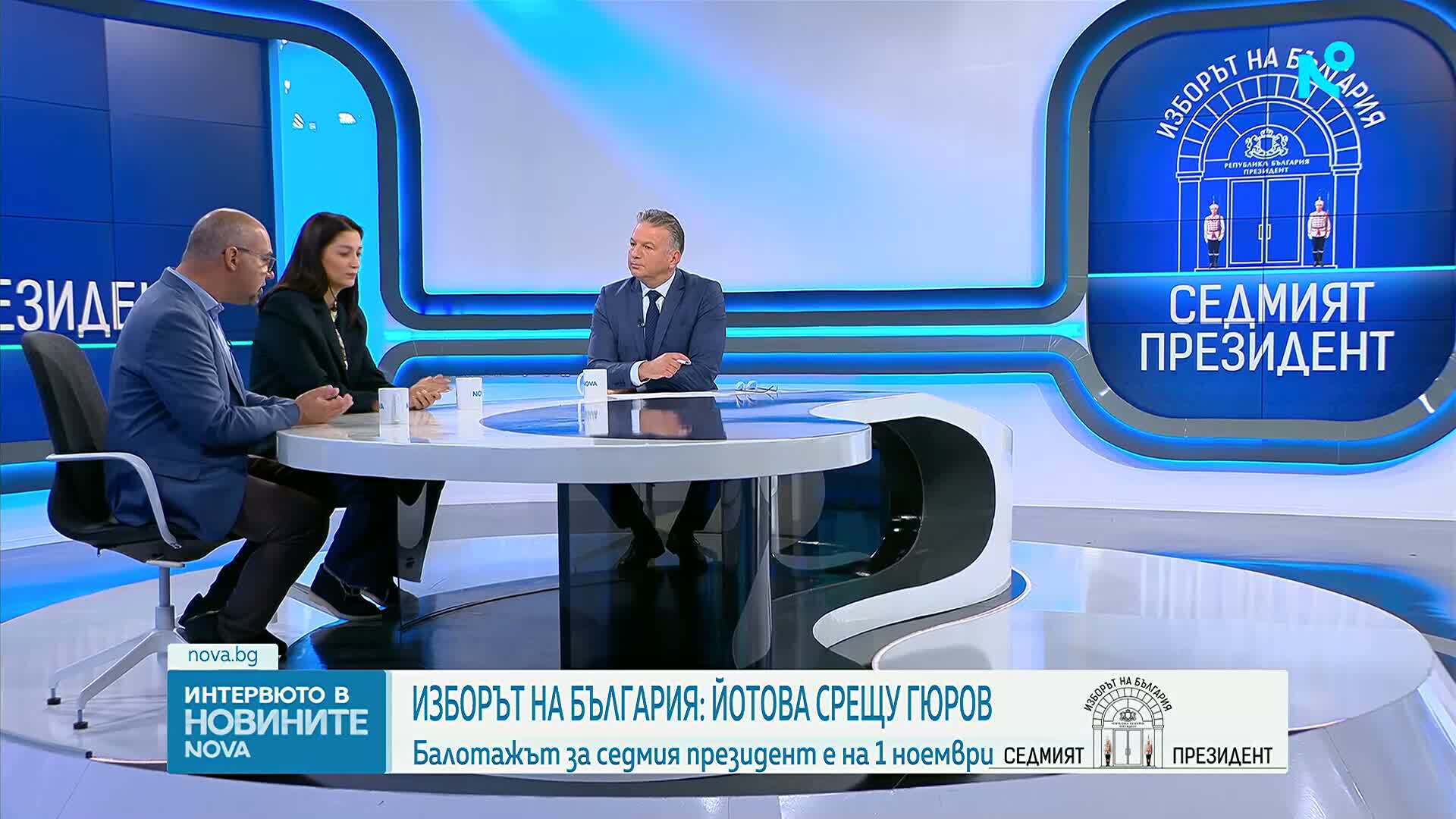 На балотажа в неделя се очаква интрига, защото се срещат два големи разказа за България, смятат социолози