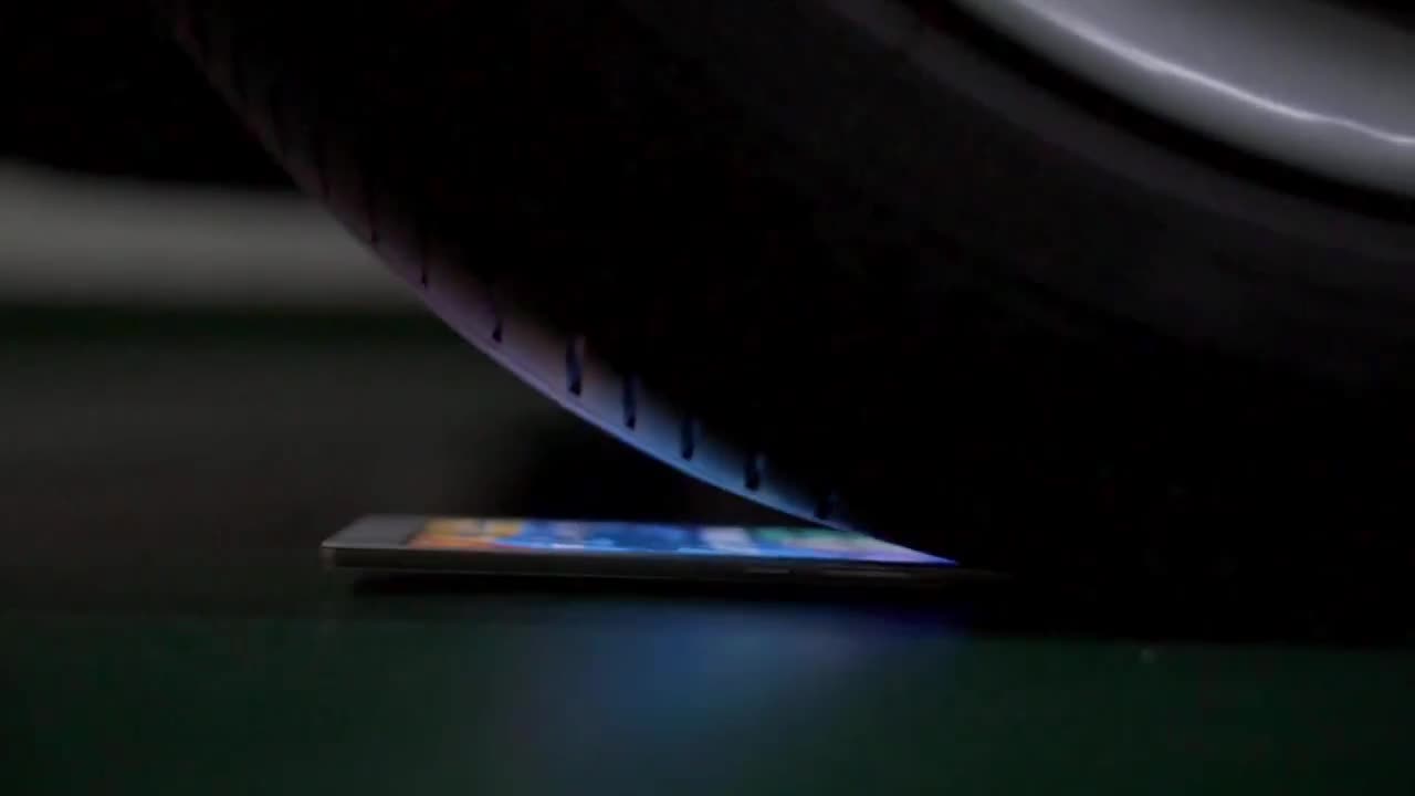 Oppo R5 - може да счупи всичко, дори и apple