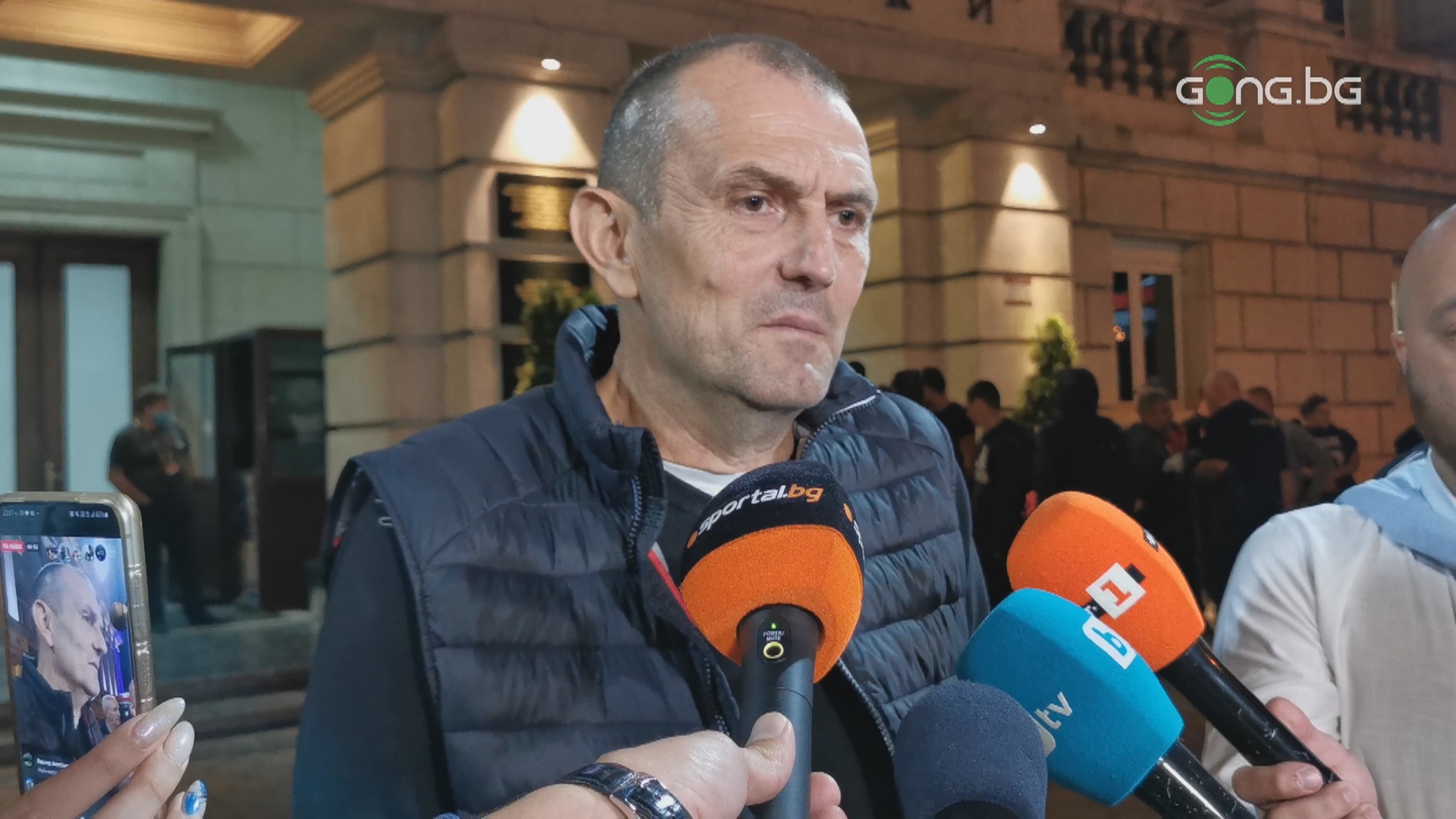 Златомир Загорчич: Оставете ни да играем, съдийството е непоносимо