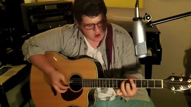 Страхотен кавър на песента " Sexy and I Know It "