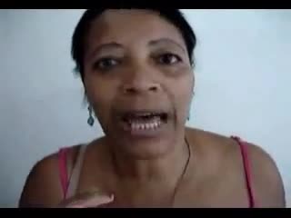 Жена не може да каже www.youtube ( смях ) 
