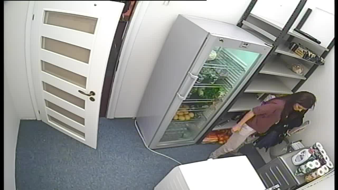 Вратите на склада са отворени!