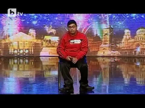 Михаил, момче със страхотен талант ! 02.04. 2012