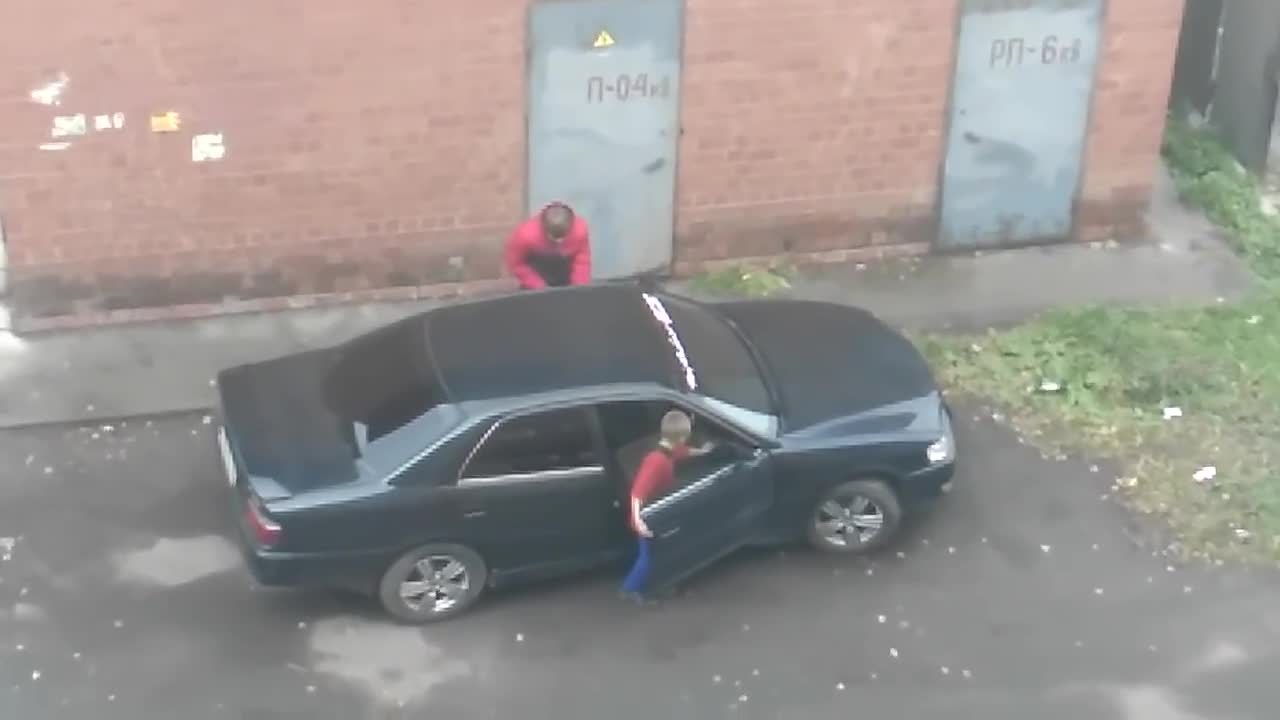 Малолетни зад волана, къде са родителите на тези деца