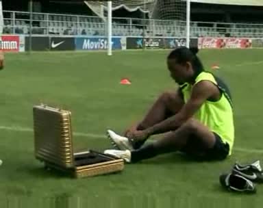 Ronaldinho Skills