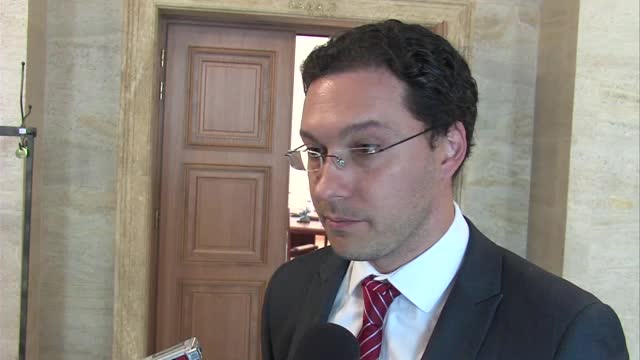 Митов: Възможно най-бързо Македония трябва да излезе от кризата