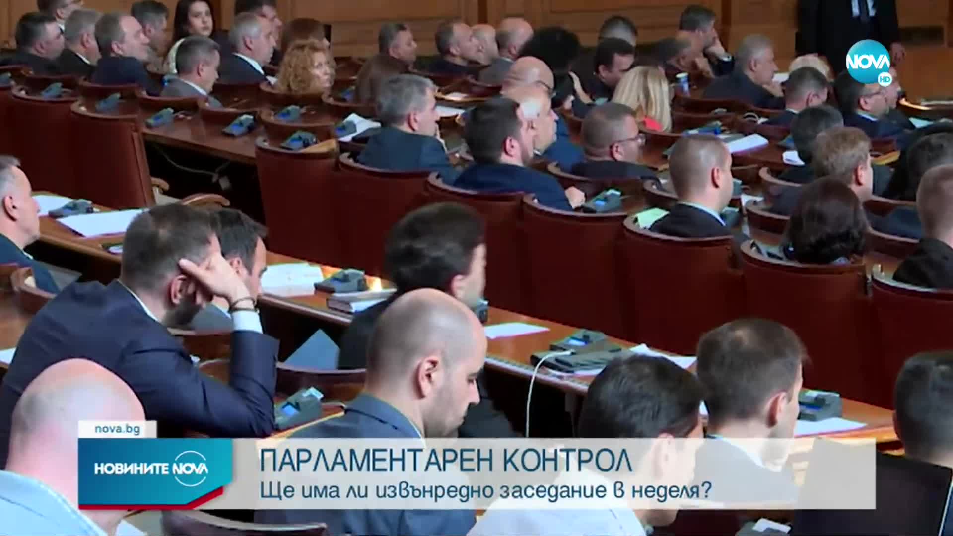 Военният министър отговаря на въпроси в парламента