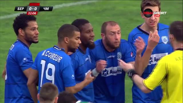Изгониха играч на Черно море, прав ли бе съдията?