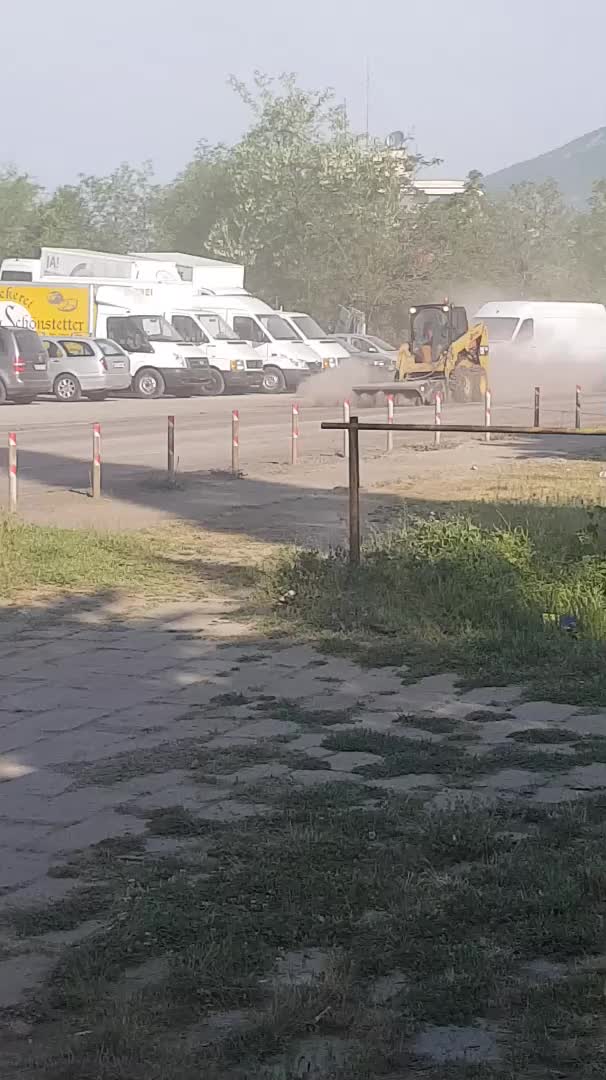 "Екологично чисто" почистване на улица