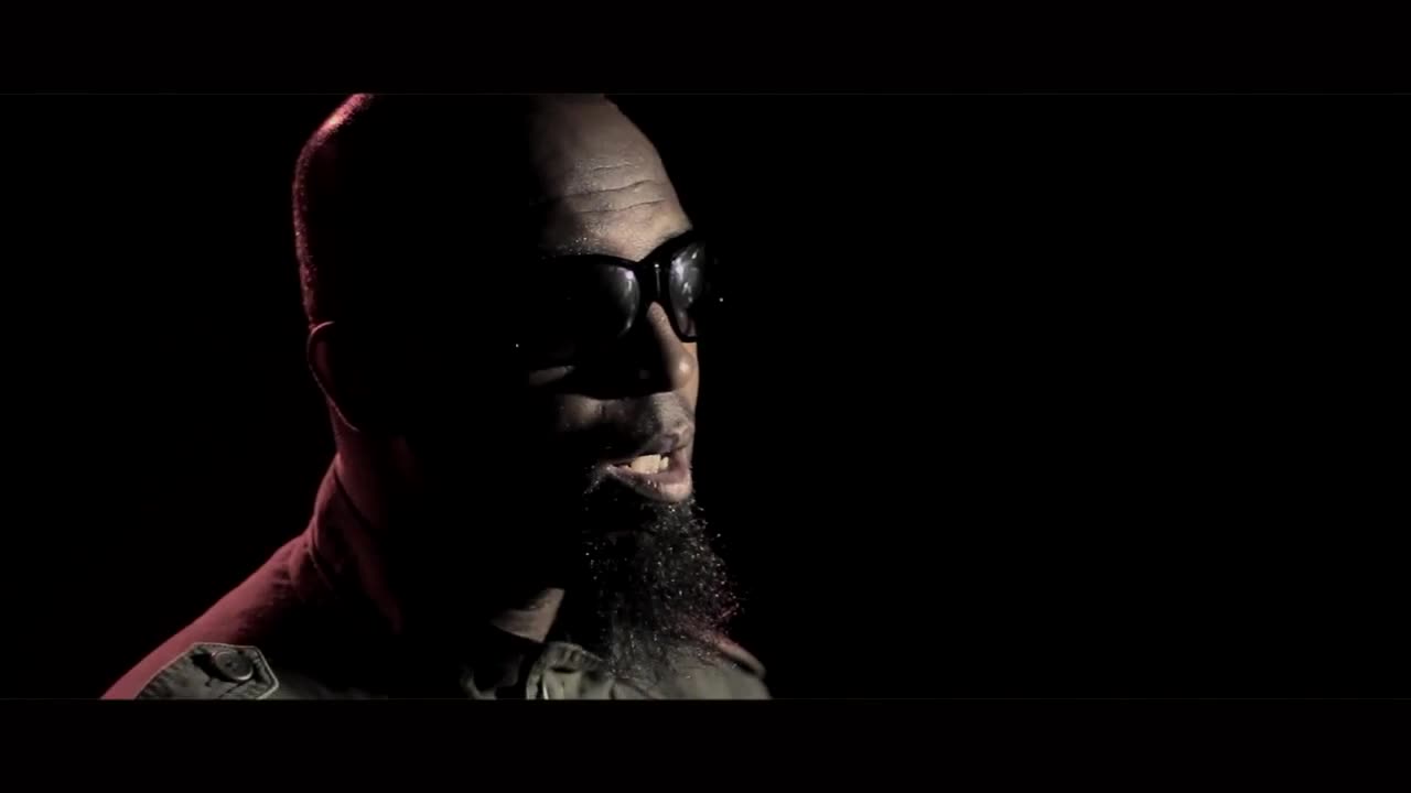 Зверско ! Tech N9ne - E.b.a.h. ( Official video )