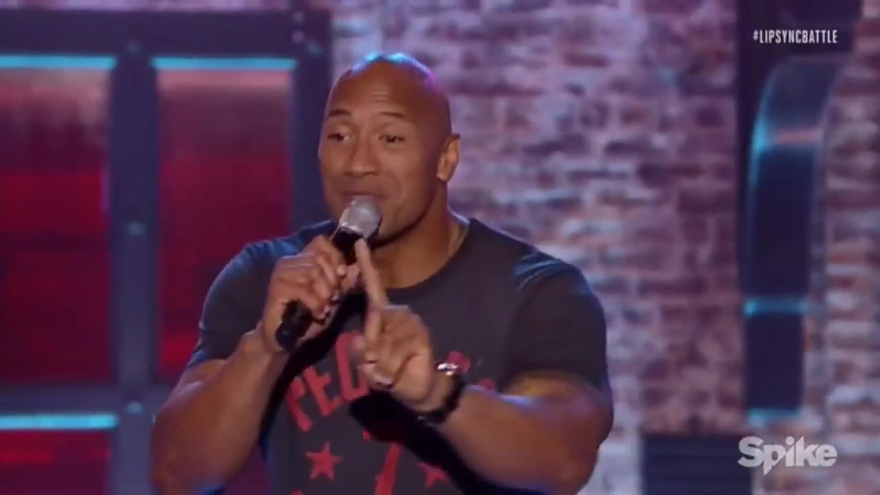 Забавно изпълнение на Скалата Taylor Swift Shake it Off