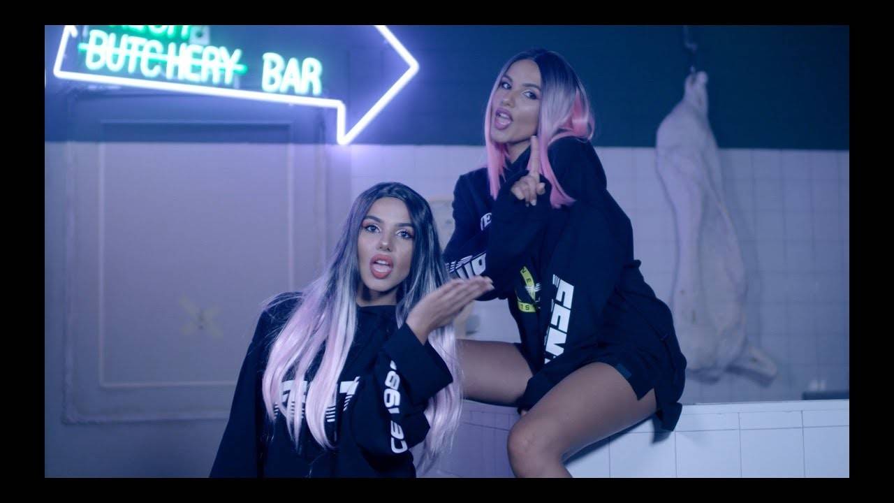 ALEX &amp; VLADI - SUPERMAN (Official HD Video)