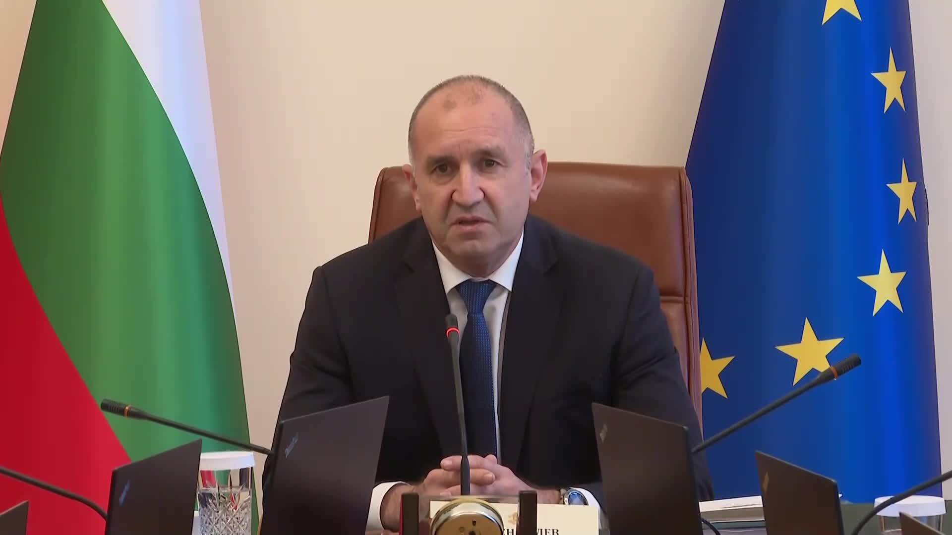 Радев е поискал от Тръмп САЩ да премахнат визите за българи