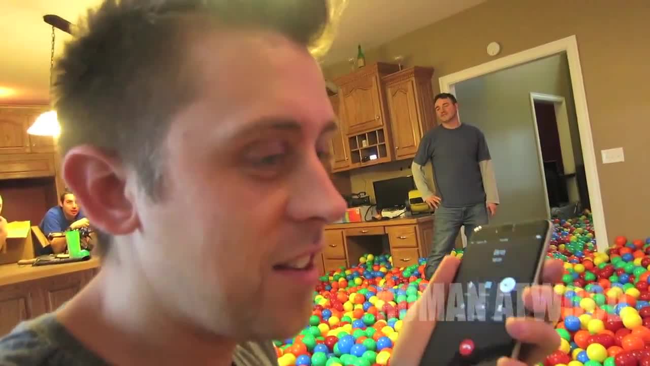 Щура шега с пластмасови топки - Romanatwood