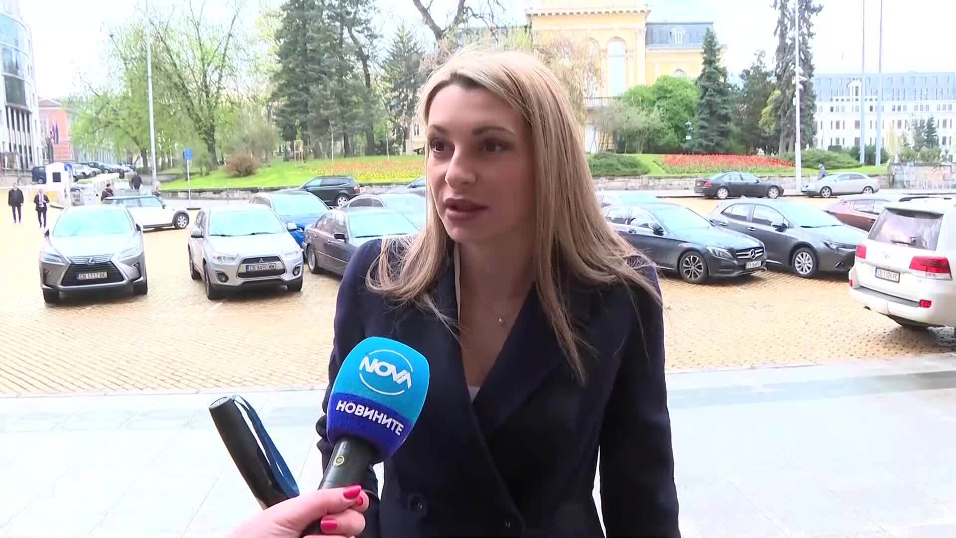 Пламена Митова: Продължаваме като правителство на малцинството