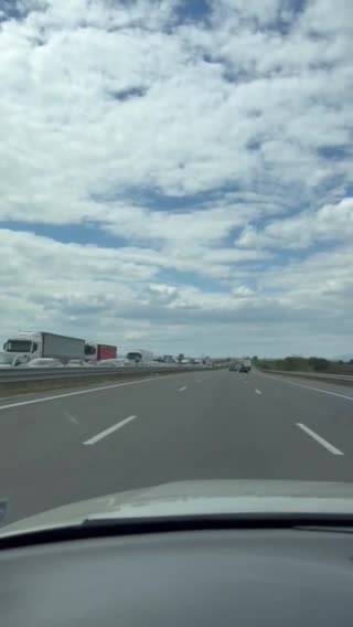 Катастрофа между три автомобила на Северната скоростна тангента