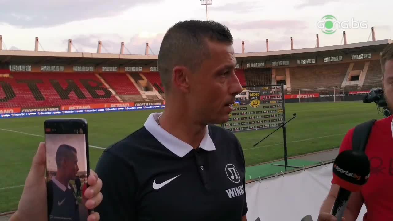Томаш: Ако с този аршин се вдигат картони, то няма да останат треньори край тъчлинията