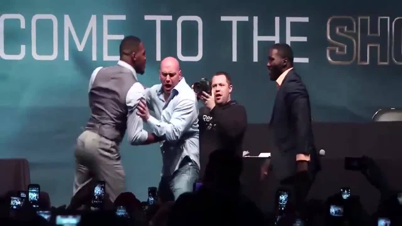 Мма закачка - Jon Jones и Anthony Johnson се бъзикат с шефа Dana White