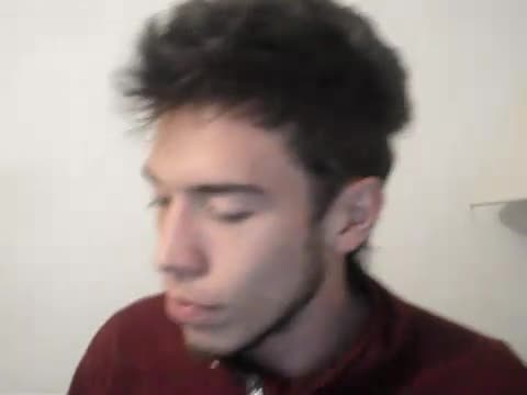 Латиноамериканец пее Късай Етикета на Андреа 