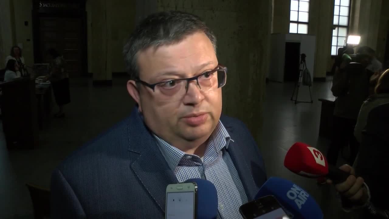 Сотир Цацаров: Лозан Панов повтаря тези на Христо Иванов