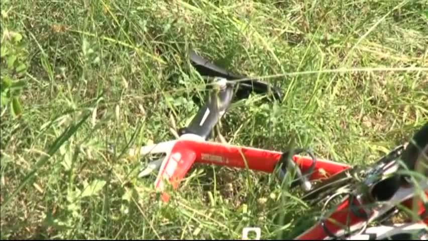 От местопрестъплението: Смачканият велосипед на Хейдън край пътя