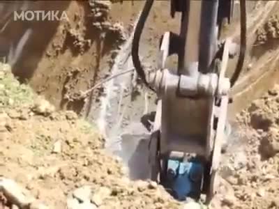 Строителни работници откриха изненада в планински бункер