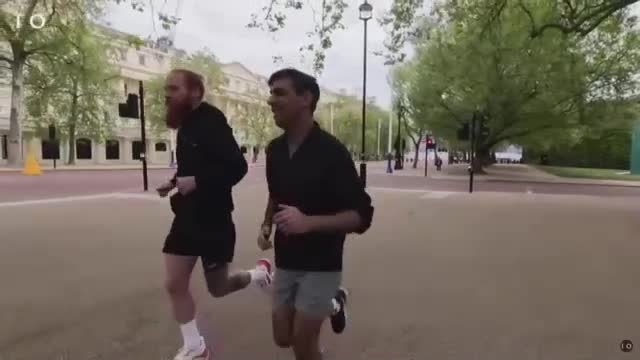 Британският премиер тича в Лондон