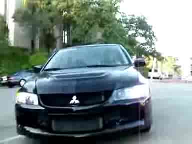 Чудовищен звук от двигателя на Lancer Evo 9