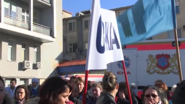 Протестиращите медици от „Пирогов” искат среща с министъра