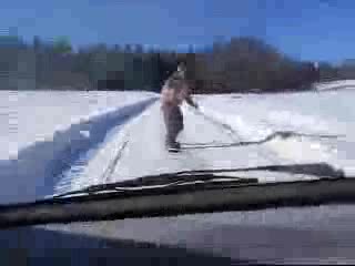 Странна Разходка В Снега
