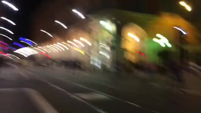 Камион прегази десетки в Ница
