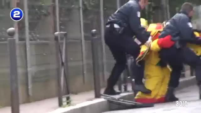смях / Remi Gaillard срещу полицията