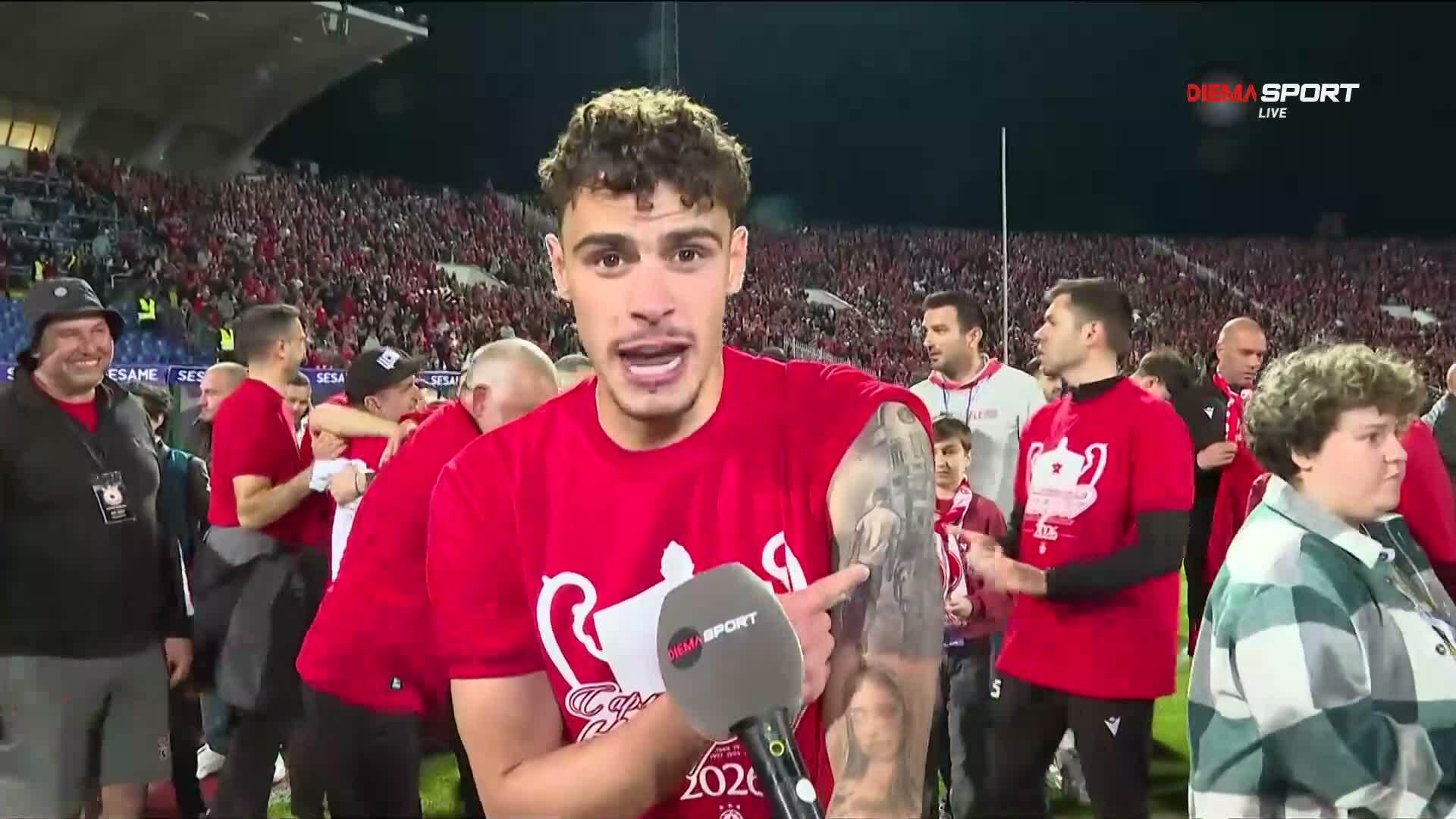 Теодор Иванов след спечелването на купата: Тате! За дядо е това!