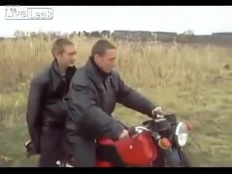Двама руснака на един мотор
