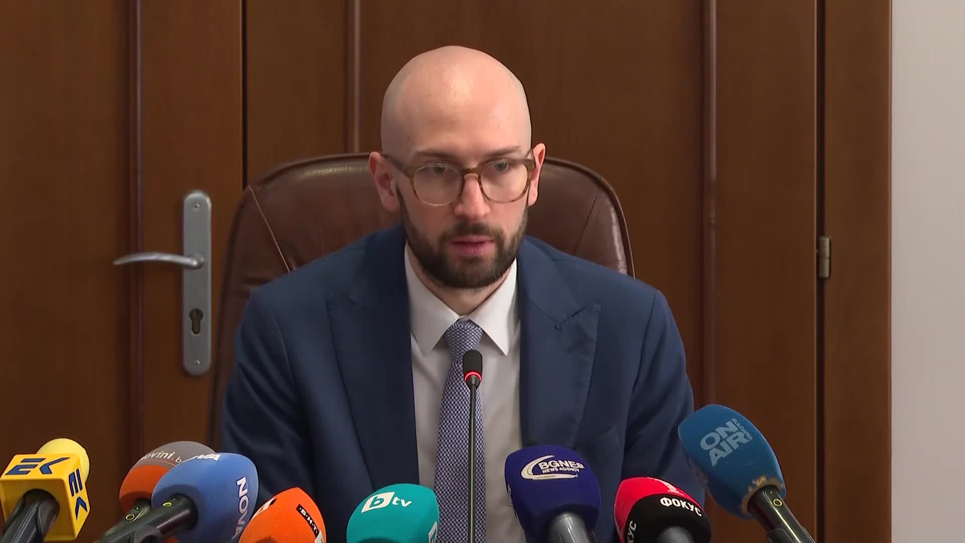 Министерство на финансите публикува пълна база данни с над 7000 обществени поръчки