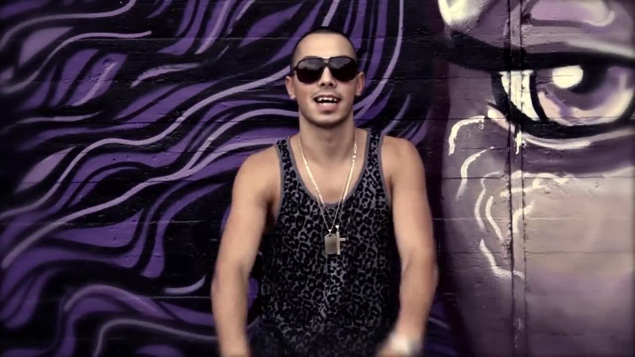 Премиера ! Freaky feat. Сияна - Най - готиното време