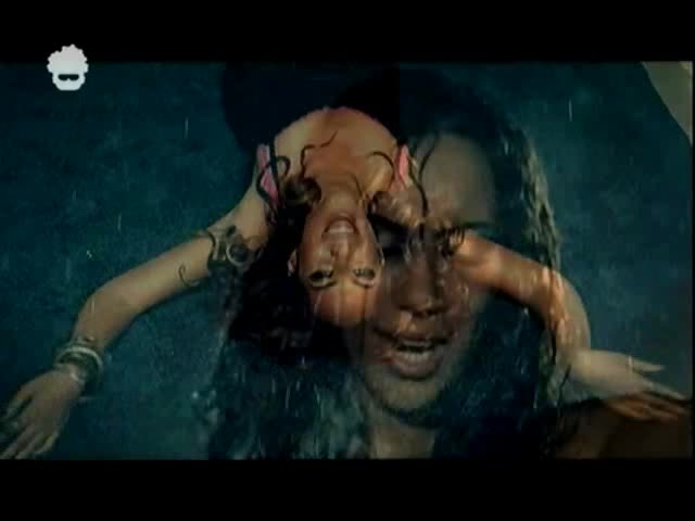 Leona Lewis - Bleeding Love (С НЕВЕРОЯТНО добро качество!!!Не пропускаите този клип!!!)