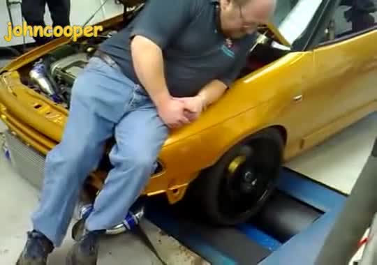 Страшен Звук от Astra Gsi Turbo 
