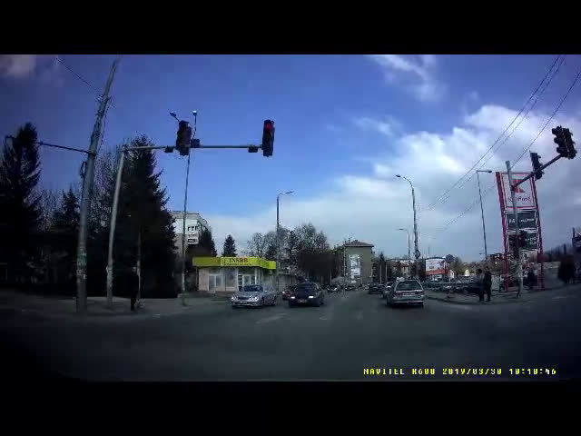 Каране в насрещно движение