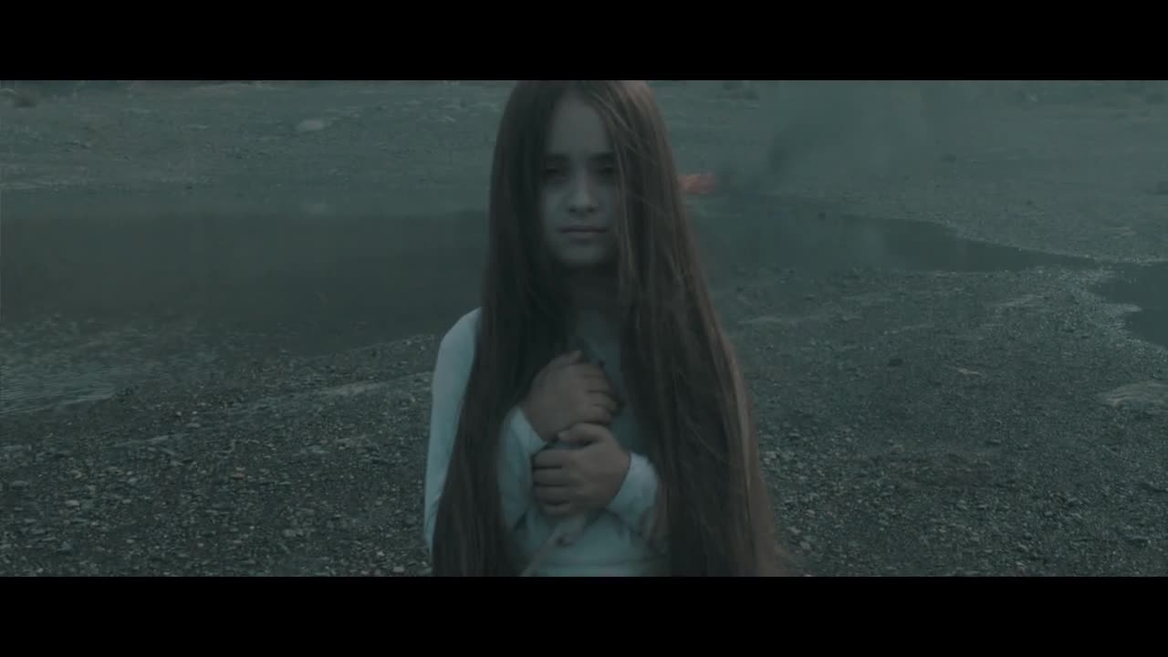 Robert Wauu ft. Aleksandar Kadiev - Кой ще ни помогне?