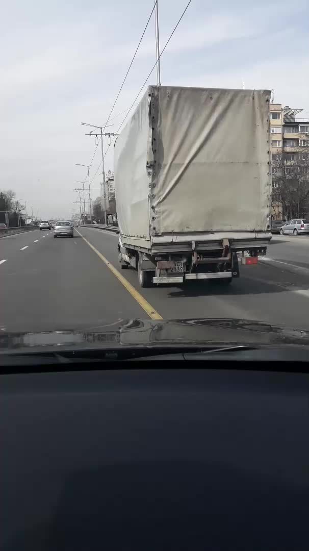 Движение в бус лентата на "Цариградско шосе"