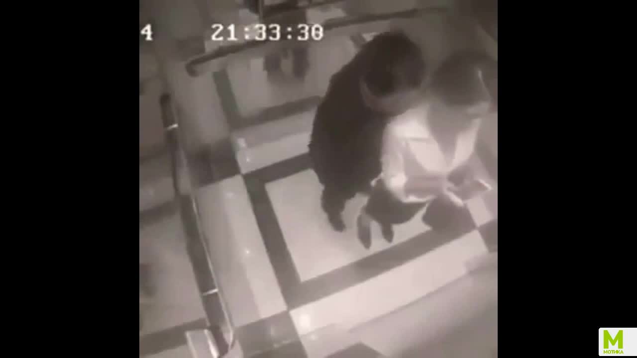 Намерил на кого да пуска ръка ..