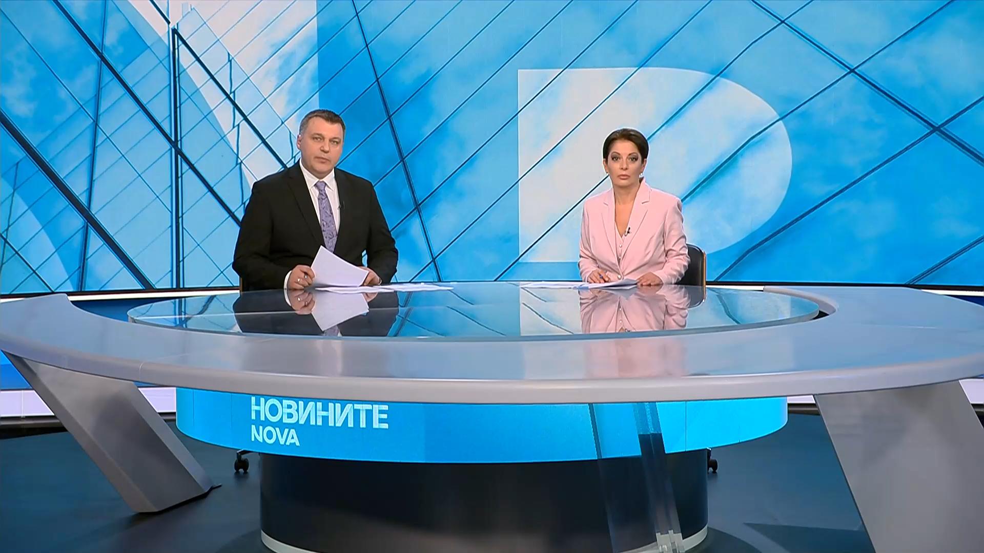 Новините на NOVA | Централна емисия | 9 май 2026