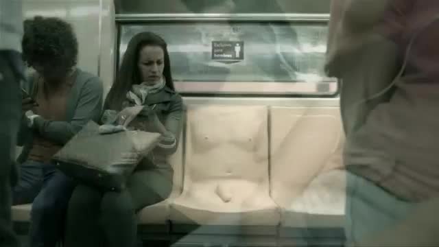 Сексуални седалки в метрото в Мексико сити