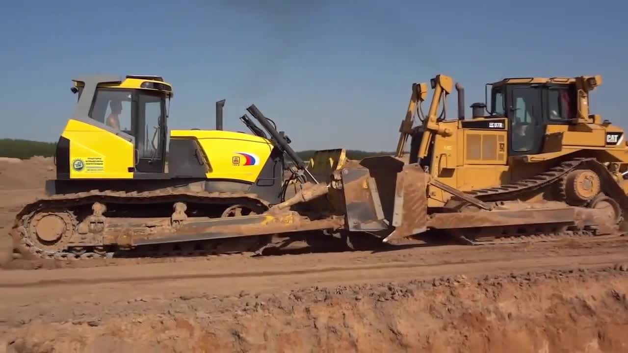 Ако не сте виждали битка с багери, сега е момента!