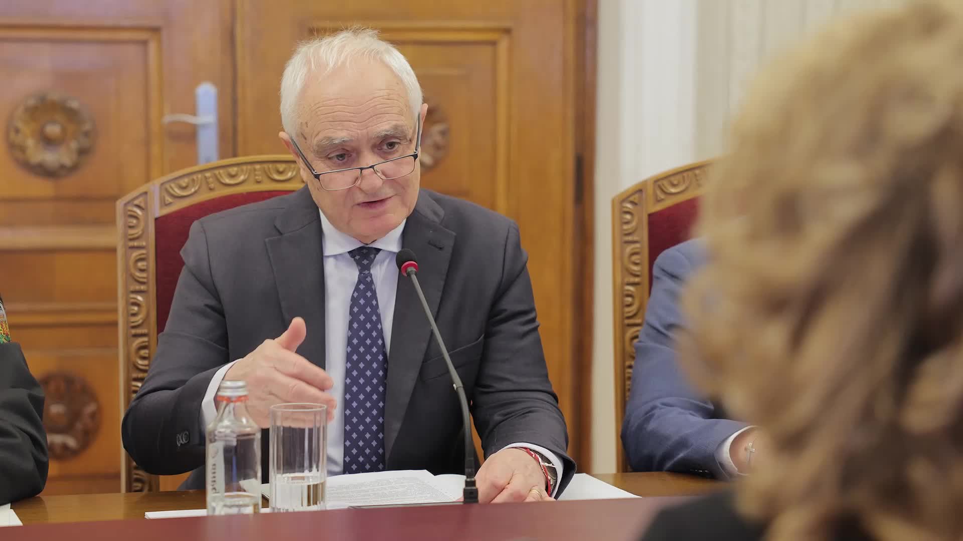 Заради конфликта в Близкия изток: Президентът се срещна със службите за сигурност